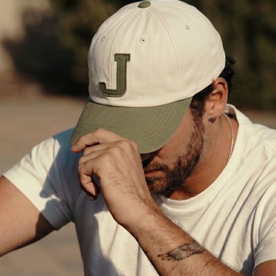 Kappe - Gårda Letter Cap 'J' (creme/moosgrün)