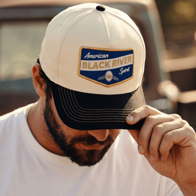 Kappe - Black River Omaha Cotton Snapback (Offwhite/Schwarz)