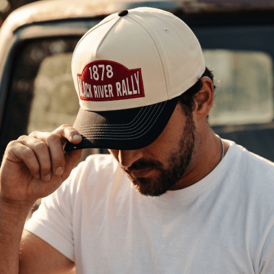 Kappe - Black River Louisville Cotton Snapback (Offwhite/Schwarz)