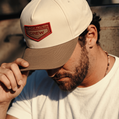 Kappe - Black River Crew Cotton Snapback (cremefarben/khaki)