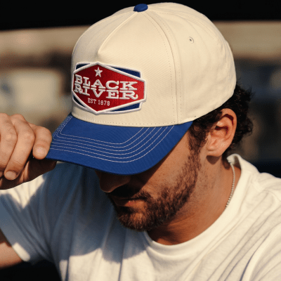 Kappe - Black River Cincinnati Cotton Snapback (Offwhite/Blau)