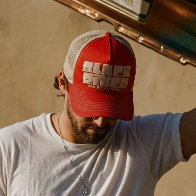 Kappe - Black River Bold Logo Trucker (rot/cremefarben)