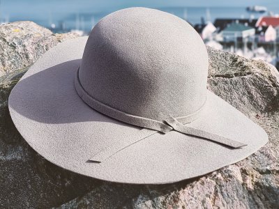 Hüte - Gårda Lessola Floppy Wool Hat (hellgrau)
