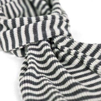 Schals - Gårda Engelberg Striped Wool Mix Scarf (dunkelgrau/weiß)