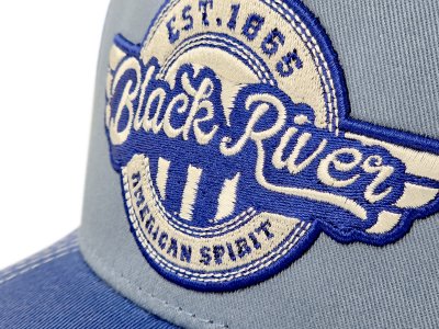 Kappe - Black River Voyager Trucker (blau)