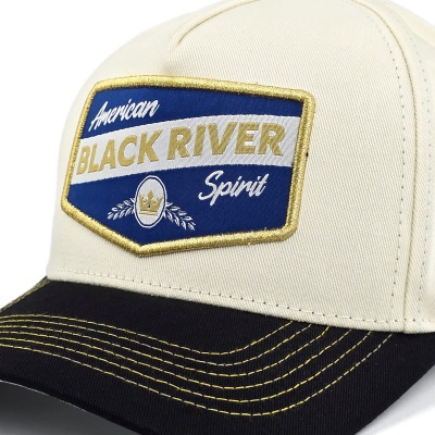 Kappe - Black River Omaha Cotton Snapback (Offwhite/Schwarz)
