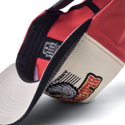 Kappe - Black River Falcon Trucker (cremefarben/rot/schwarz)