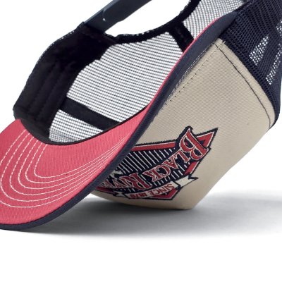 Kappe - Black River Legacy Trucker (creme/marineblau)