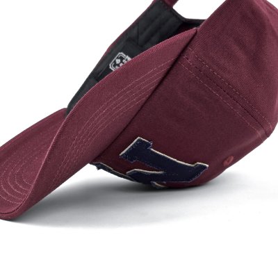Kappe - Gårda Letter Cap 'M' (bordeaux/blau)