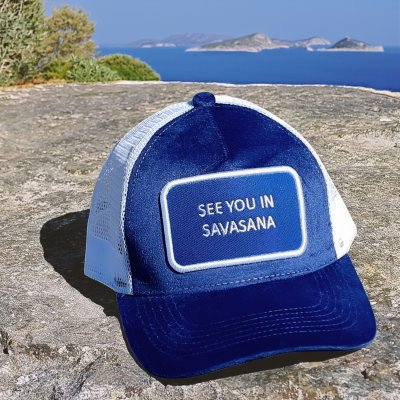 Kappe - Gårda Velvet Trucker Savasana (blau)